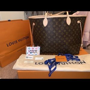SOLD! Louis Vuitton Neverfull GM Beige Interior